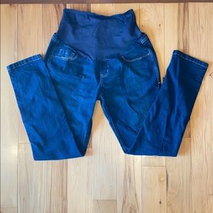 Maternity skinny jeans
